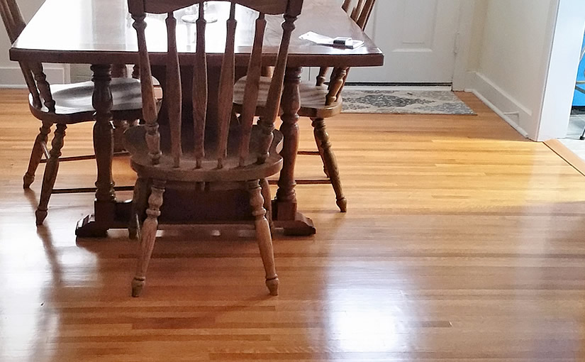 dinning room-hardwood floor